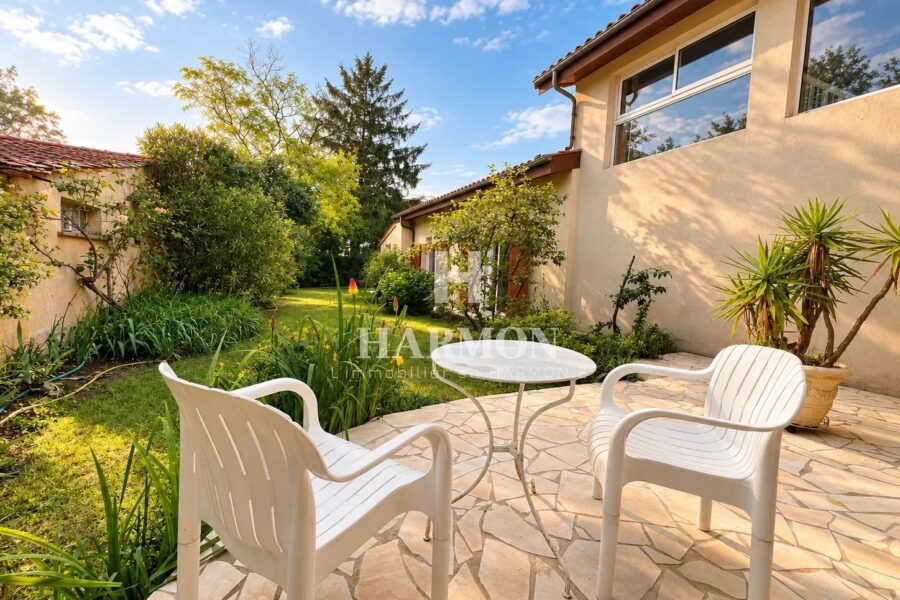 Maison à vendre à Bègles — Vue parc & jardin — photo 1