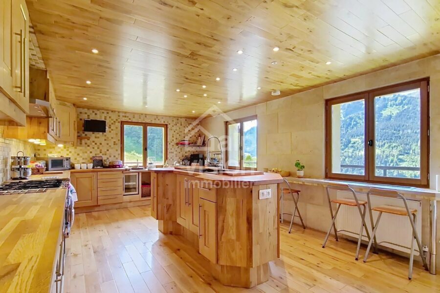 Maison à vendre à Abondance — Vue montagne — photo 14