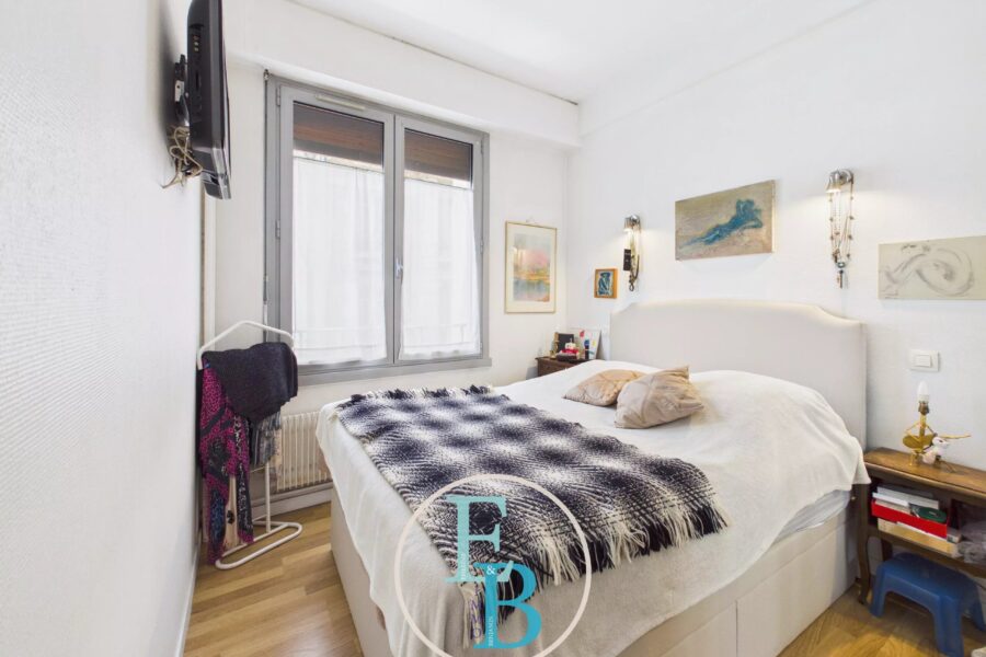 Appartement à vendre à Paris 17e arrondissement — Vue sur la ville — photo 6