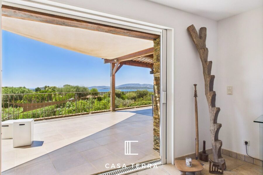 Maison à vendre à Sainte-Lucie-de-Porto-Vecchio — Vue mer — photo 8