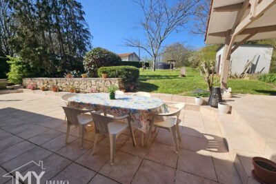 Maison à vendre à La Roquille