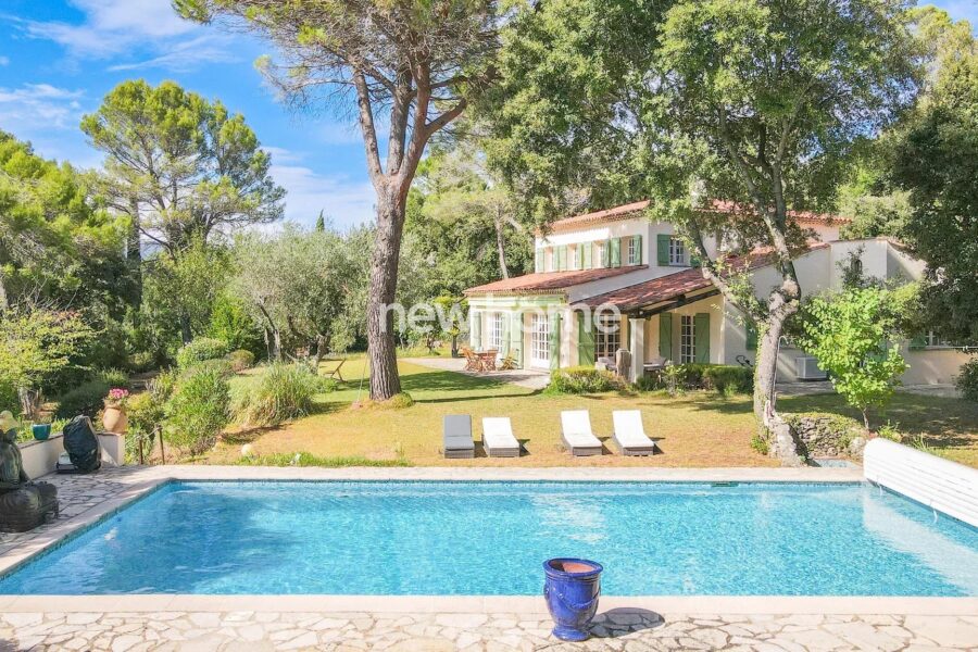 Maison à vendre à Montauroux — Vue montagne — photo 4