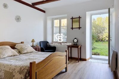 Maison à vendre à Salignac-sur-Charente