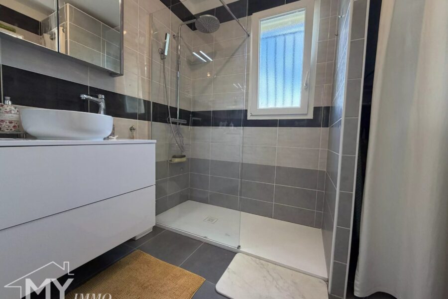 Maison à vendre à Saint-Antoine-de-Breuilh — Vue parc & jardin — photo 12