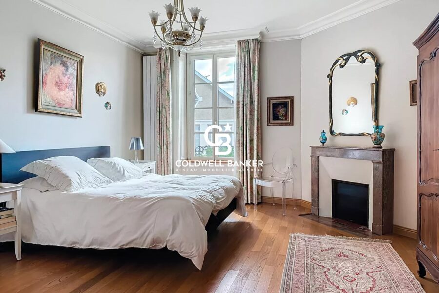 Maison à vendre à Les Herbiers — Vue parc & jardin — photo 10