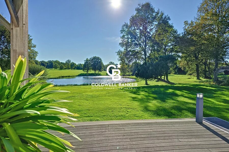 Maison à vendre à Nesmy — Vue golf — photo 1