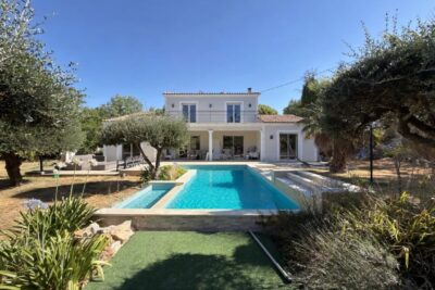 Maison à vendre à Saint-Cézaire-sur-Siagne
