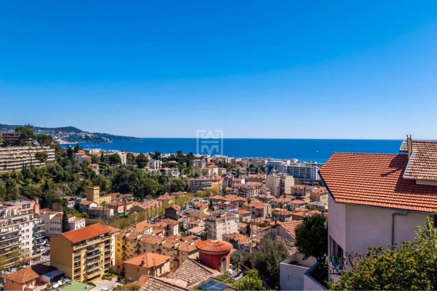 Maison à vendre à Nice — Vue mer — photo 1
