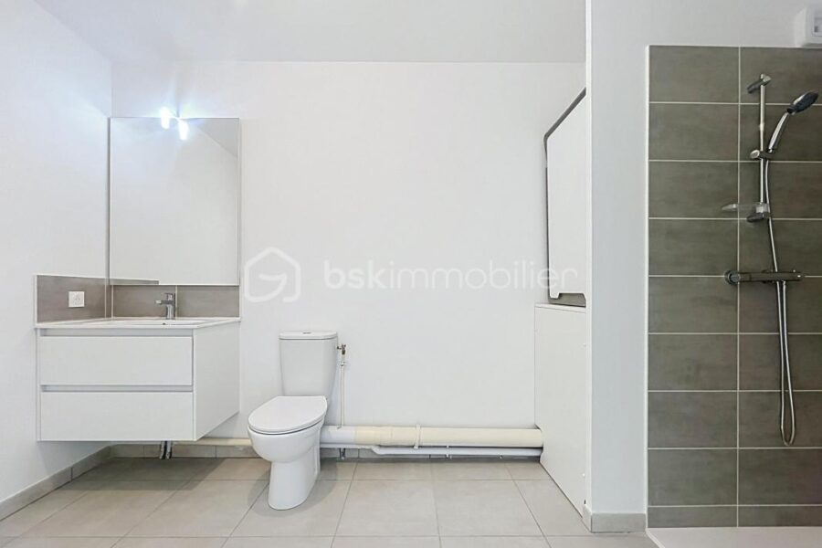 Appartement à vendre à Bordeaux — Vue sur la ville — photo 3