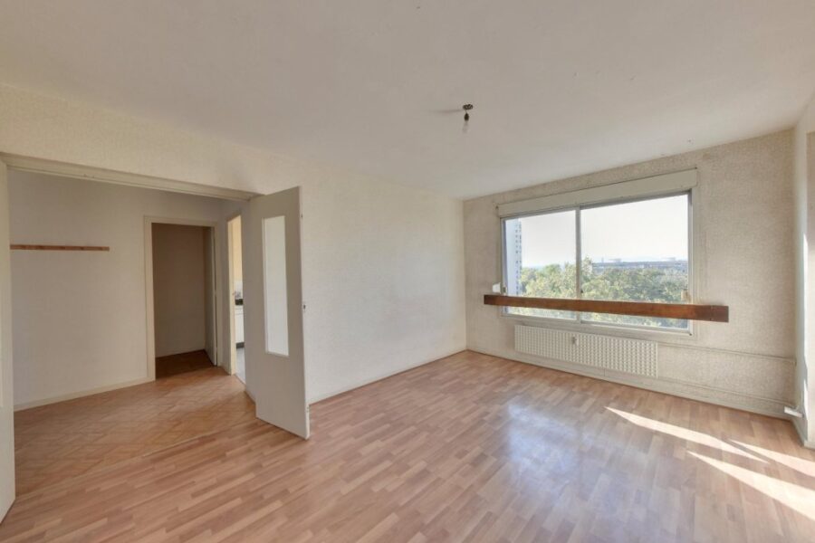 Appartement à vendre à Lyon 4e Arrondissement — Vue sur la ville — photo 3