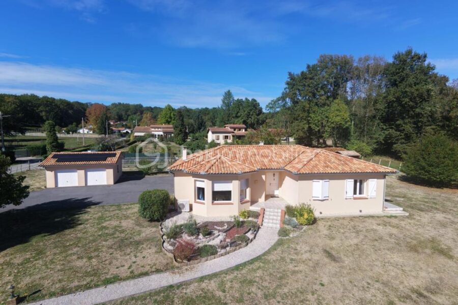 Maison à vendre à Encausse-les-Thermes — Vue montagne — photo 3