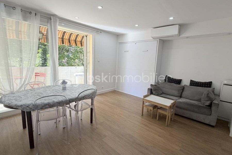 Appartement à vendre à Sanary-sur-Mer — Vue nature — photo 4