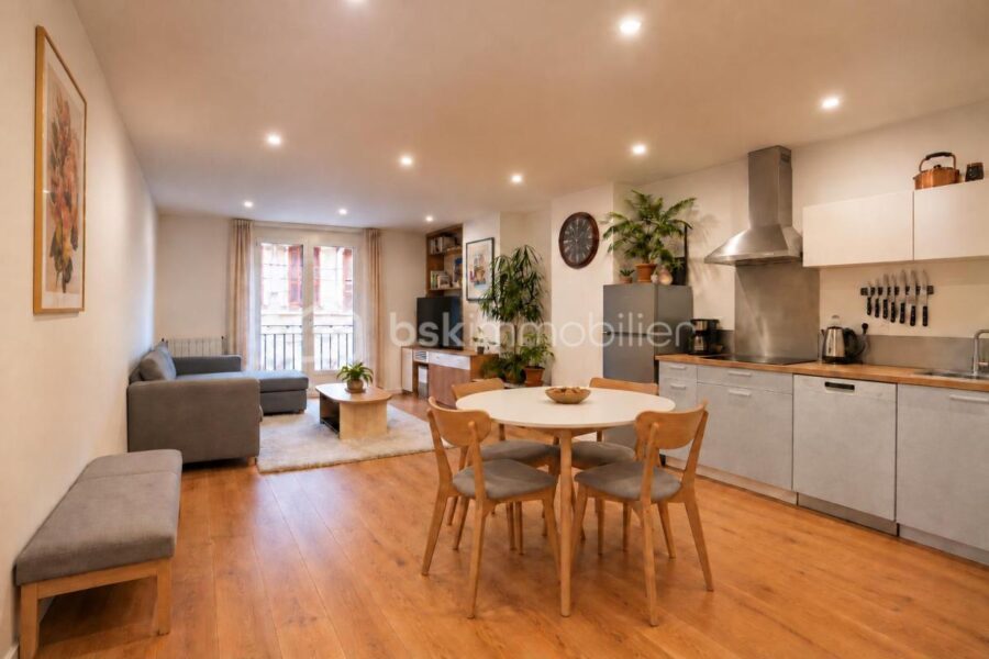 Appartement à vendre à Annecy — Vue sur la ville — photo 3