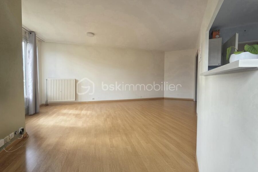 Appartement à vendre à Pontault-Combault — Vue parc & jardin — photo 4
