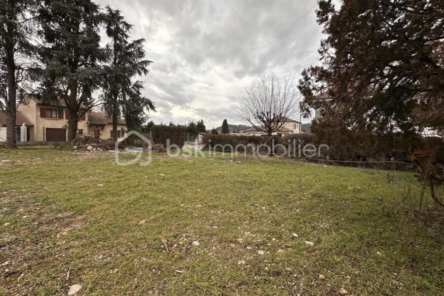 Terrain à vendre à Mours-Saint-Eusèbe — Vue dégagée — photo 3