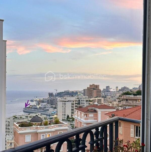 Maison à vendre à Beausoleil — Vue mer — photo 1