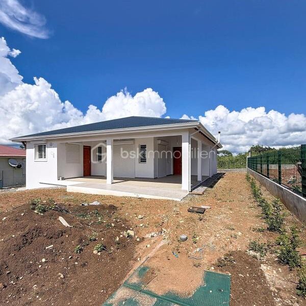Maison à vendre à Baie-Mahault — Vue montagne — photo 4