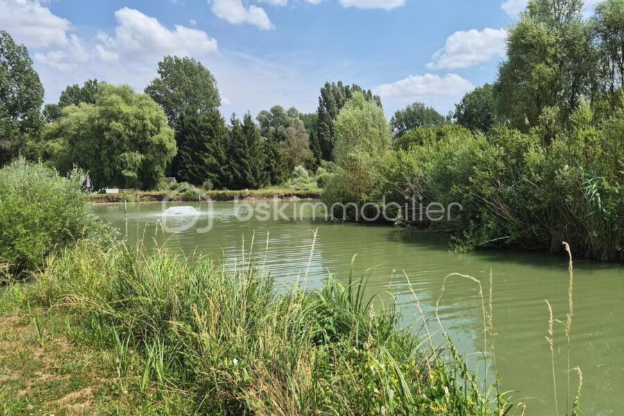 Terrain à vendre à Rémilly — Vue lac — photo 3