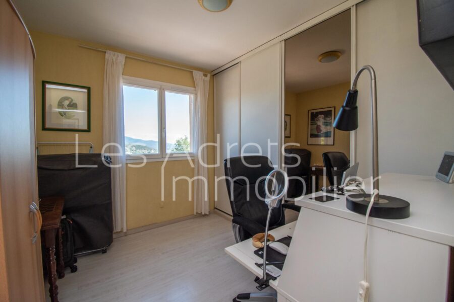 Maison à vendre à Les adrets-de-l&rsquo;estérel — Vue montagne — photo 25