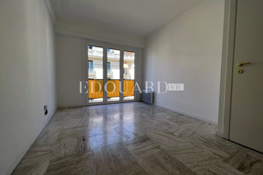 Appartement à vendre à Menton — Vue sur la ville — photo 4