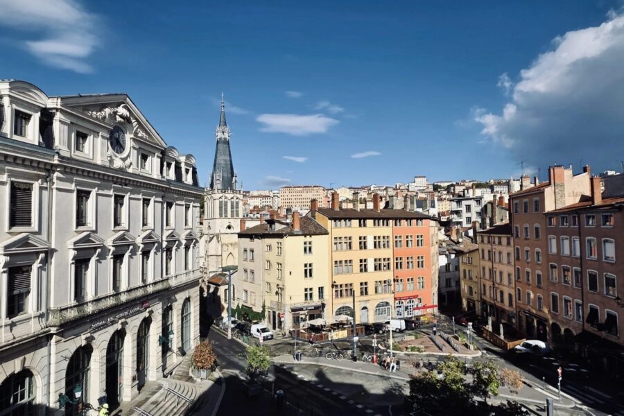 Appartement à vendre à Lyon 5e arrondissement — Vue sur la ville — photo 1