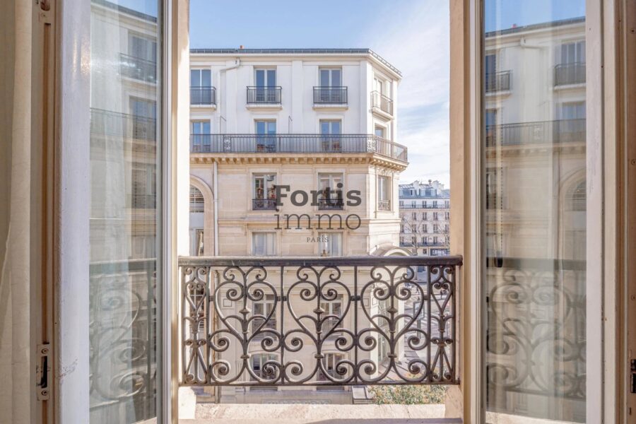 Appartement à vendre à Paris 2e arrondissement — Vue dégagée — photo 1