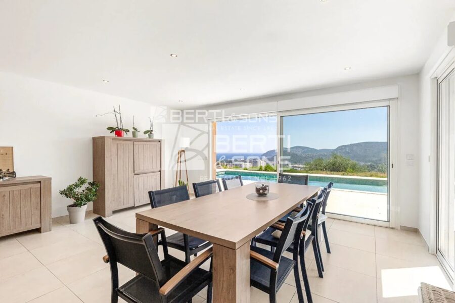 Maison à vendre à Mandelieu-la-Napoule — Vue mer — photo 3