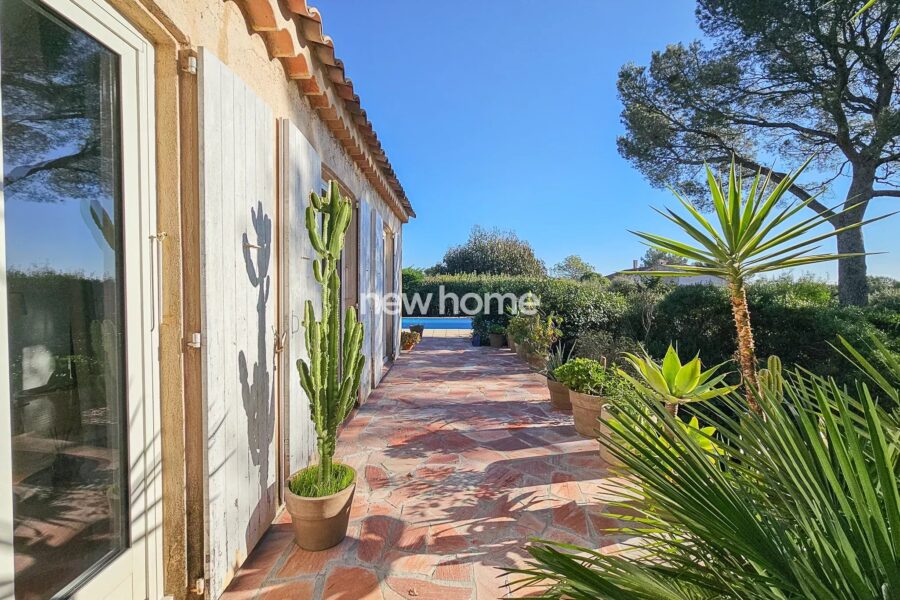 Maison à vendre à Saint-Raphaël — Vue nature — photo 1