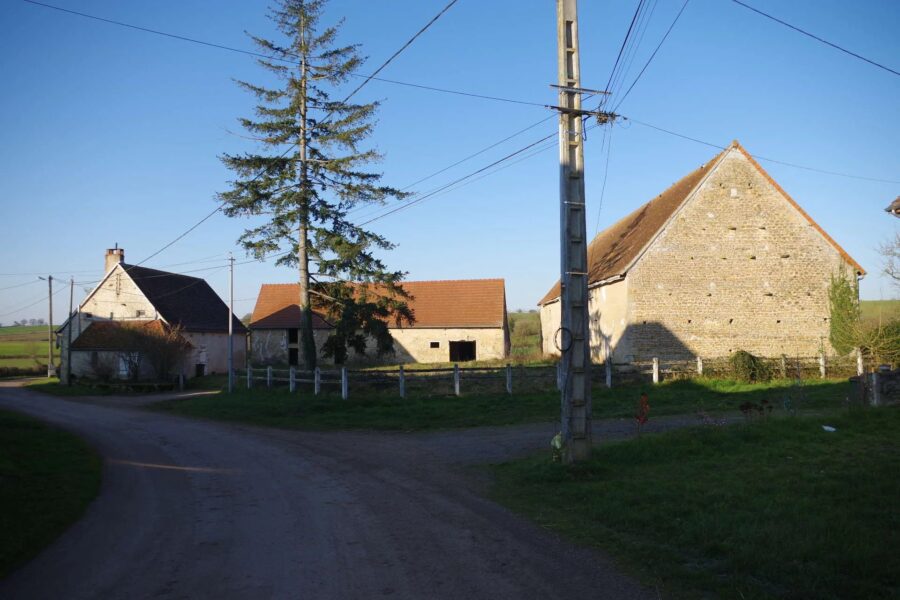 Maison à vendre à Anlezy — Vue montagne — photo 2