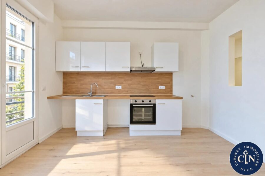 Appartement à vendre à Nice — Vue sur la ville — photo 7