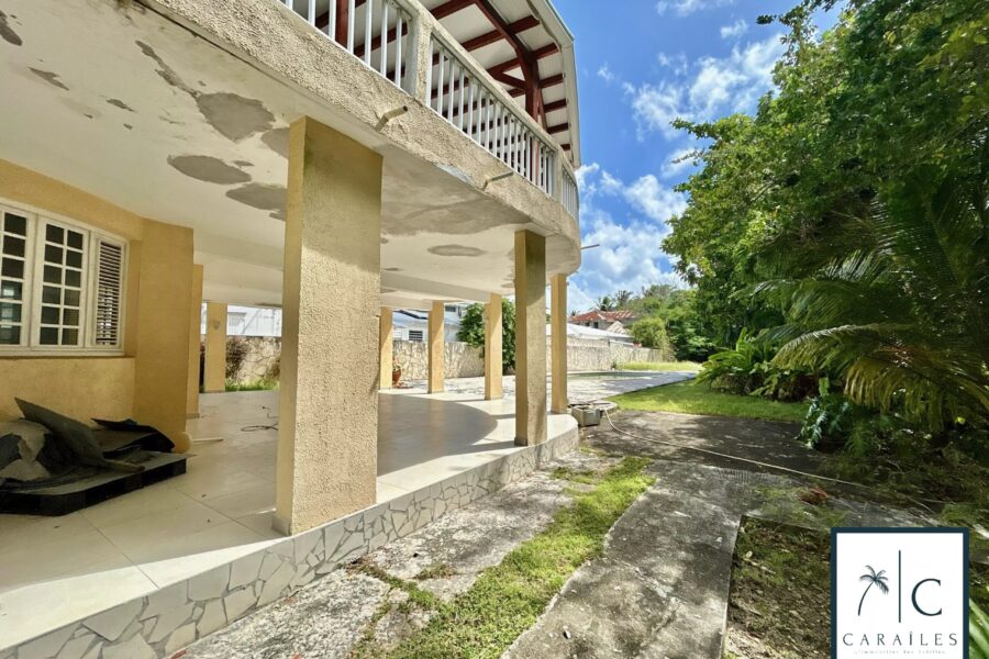 Maison à vendre à Sainte-Anne — Vue parc & jardin — photo 5