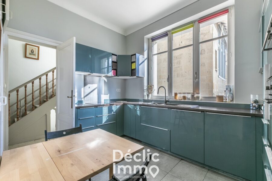 Maison à vendre à Bordeaux — Vue sur la ville — photo 7