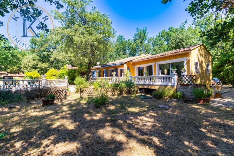 Maison à vendre à Nans-les-pins — Vue parc & jardin — photo 11