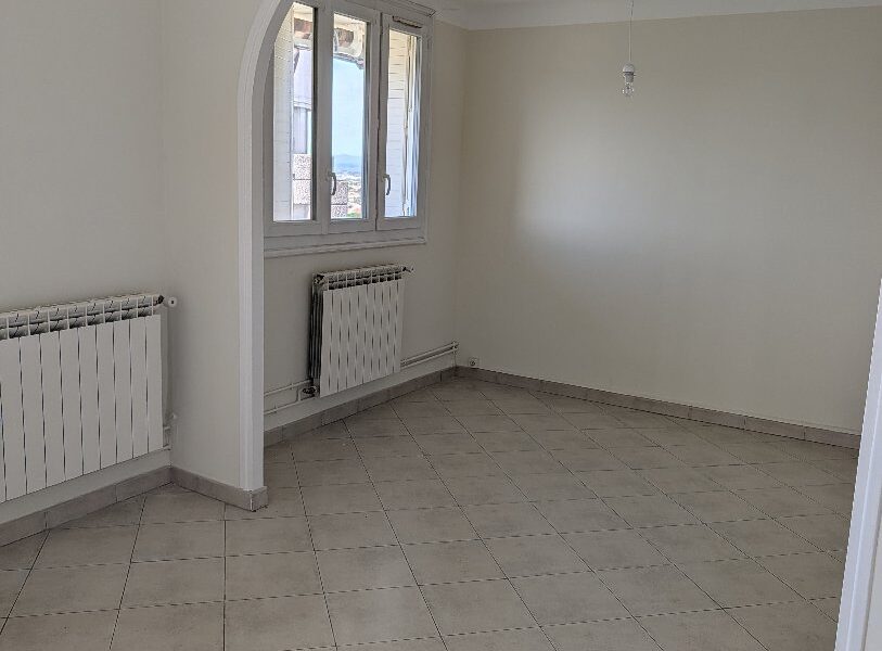 Appartement à vendre à Béziers — Vue sur la ville — photo 5