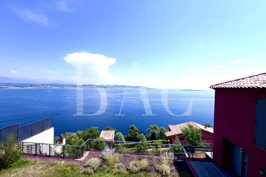 Appartement à vendre à Théoule-sur-Mer — Vue mer — photo 1
