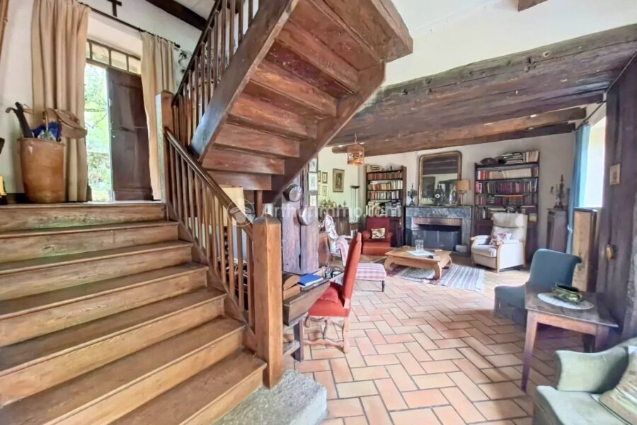 Maison à vendre à Saint-Amans-Valtoret — Vue montagne — photo 10