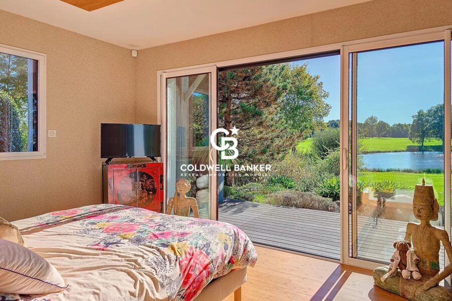 Maison à vendre à Nesmy — Vue golf — photo 7