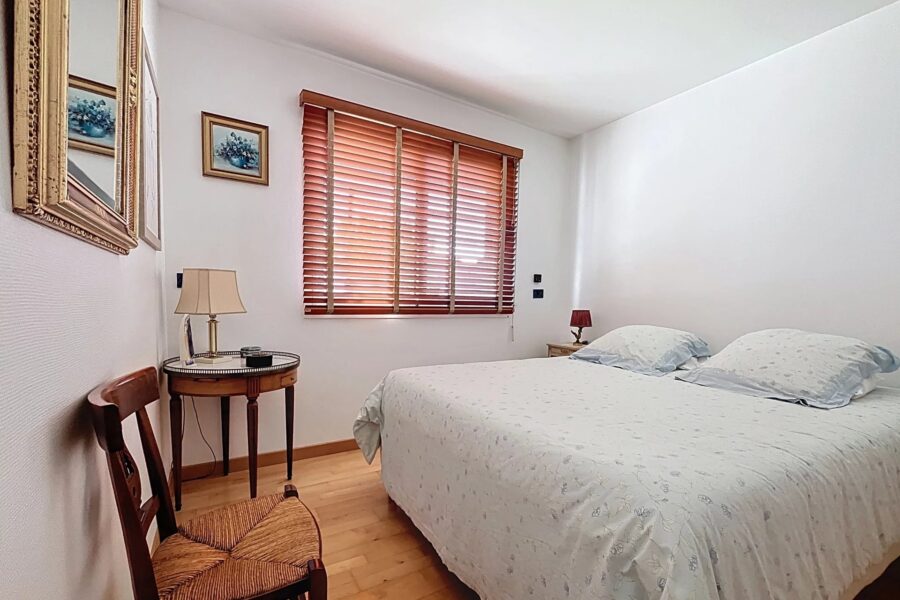 Maison à vendre à La Rochelle — Vue parc & jardin — photo 6