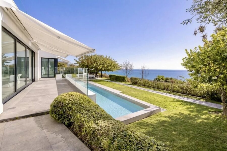 Maison à vendre à La Turbie — Vue mer — photo 3