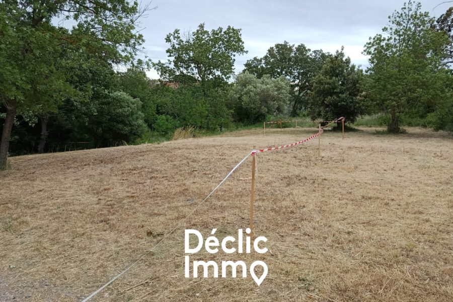 Terrain à vendre à Neffiès — photo 1