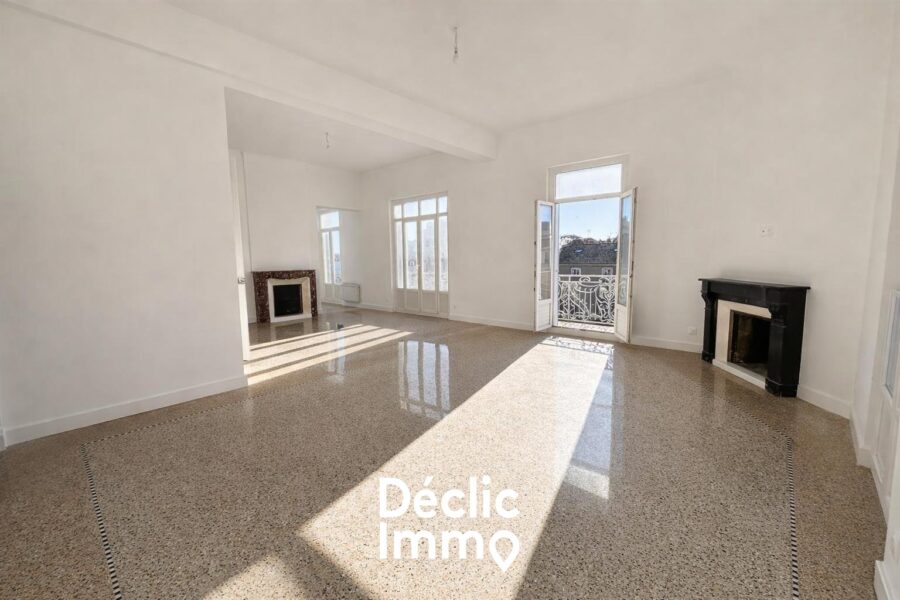 Appartement à vendre à Béziers — Vue sur la ville — photo 2