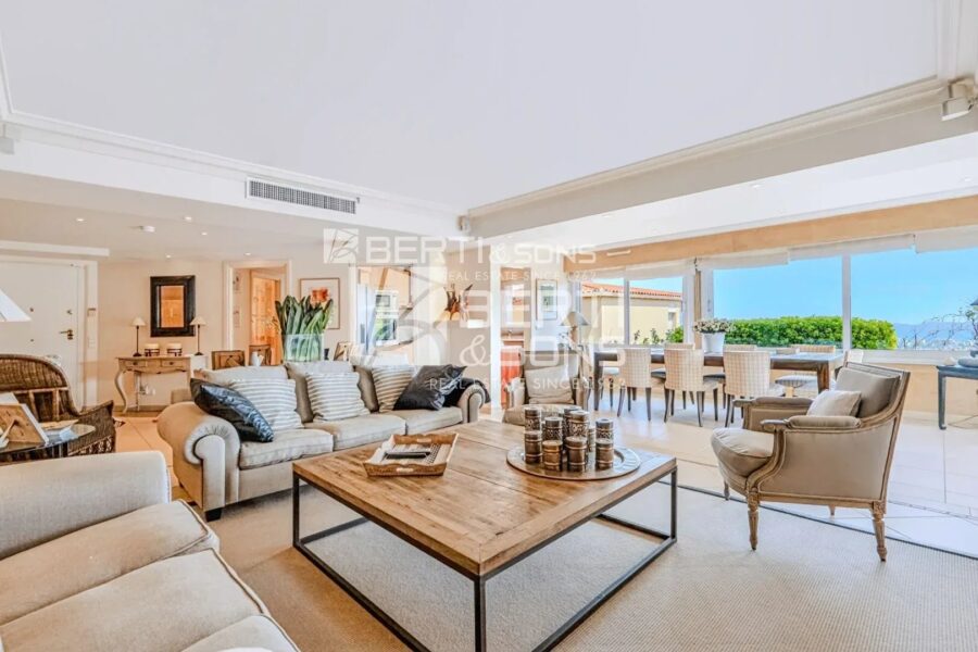 Appartement à vendre à Mandelieu-la-Napoule — Vue mer — photo 3