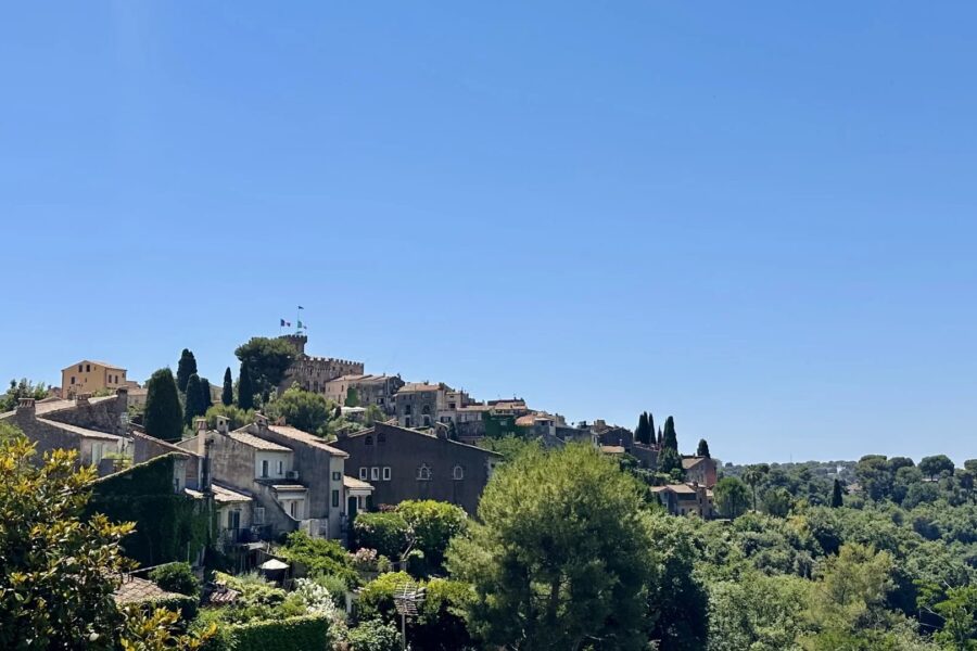 Maison à vendre à Cagnes-sur-Mer — Vue montagne — photo 2