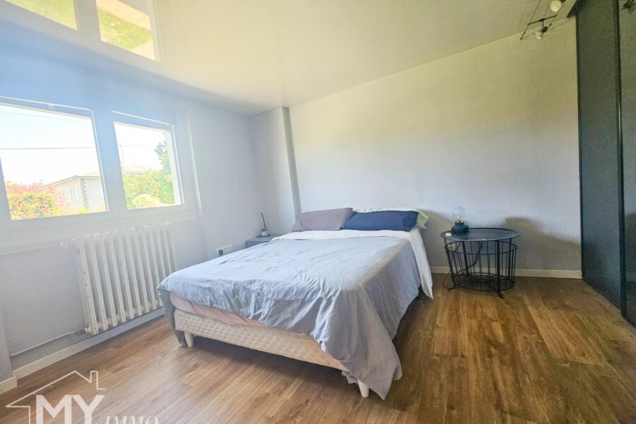 Maison à vendre à Pineuilh — Vue parc & jardin — photo 12