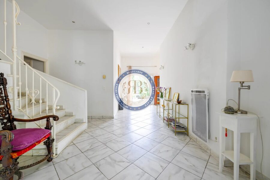 Maison à vendre à Châteauneuf-Grasse — Vue montagne — photo 6