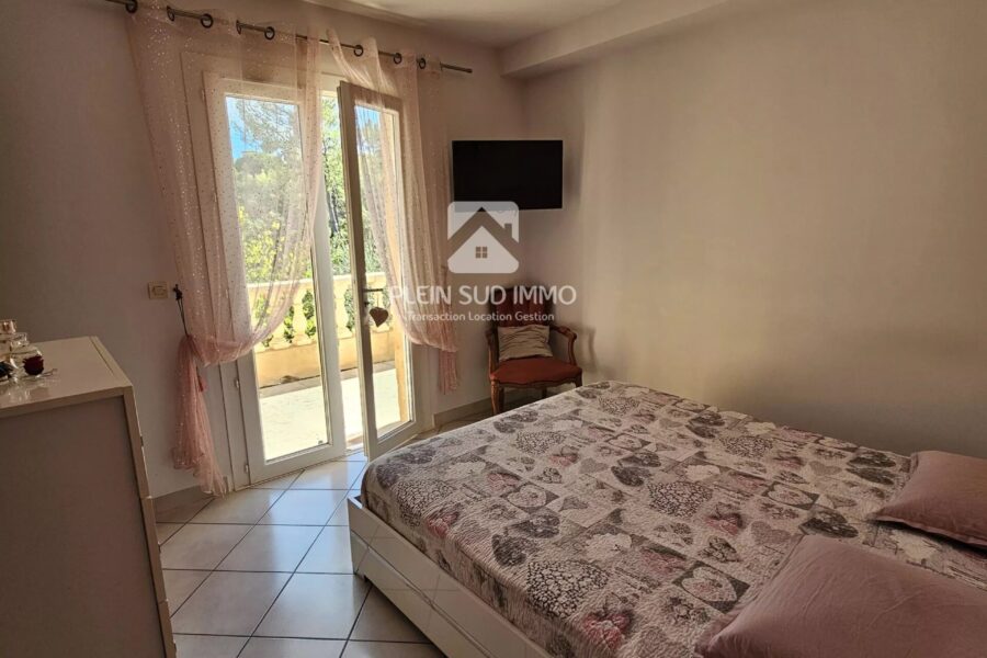 Maison à louer à Peymeinade — Vue parc & jardin — photo 9