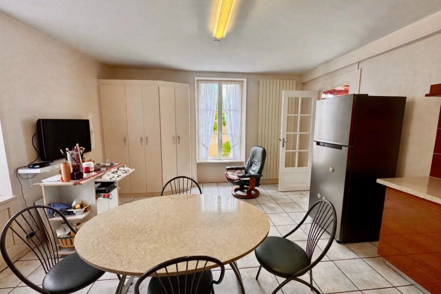 Maison à vendre à Le Breuil-sur-Couze — Vue parc & jardin — photo 7