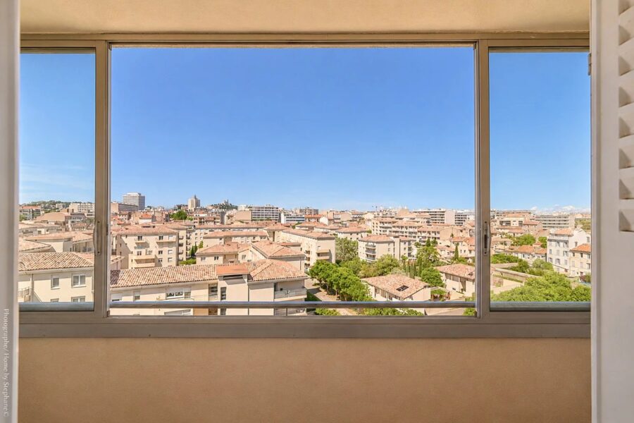 Appartement à vendre à Marseille 10e arrondissement — Vue sur la ville — photo 7
