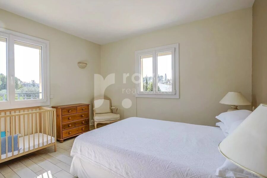 Maison à vendre à Mougins — Vue parc & jardin — photo 20
