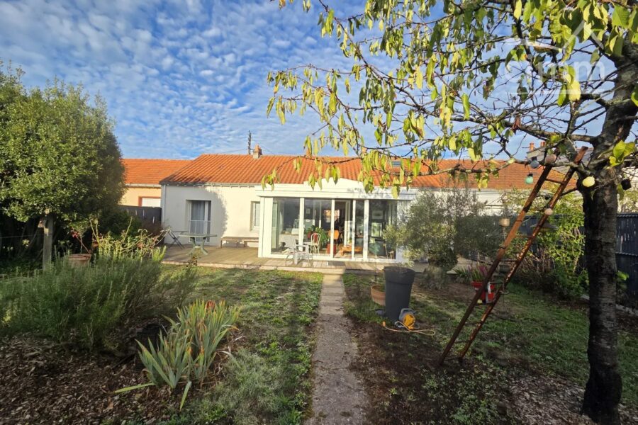 Maison à vendre à Rezé — Vue sur la ville — photo 2